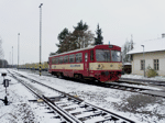 Vlak Os 15607 z Nymburka do Městce Králové při svém zastavení v Křinci